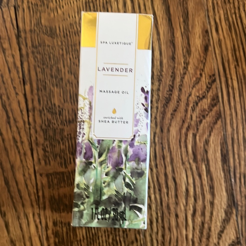 Spa Luxetique lavender massage oil